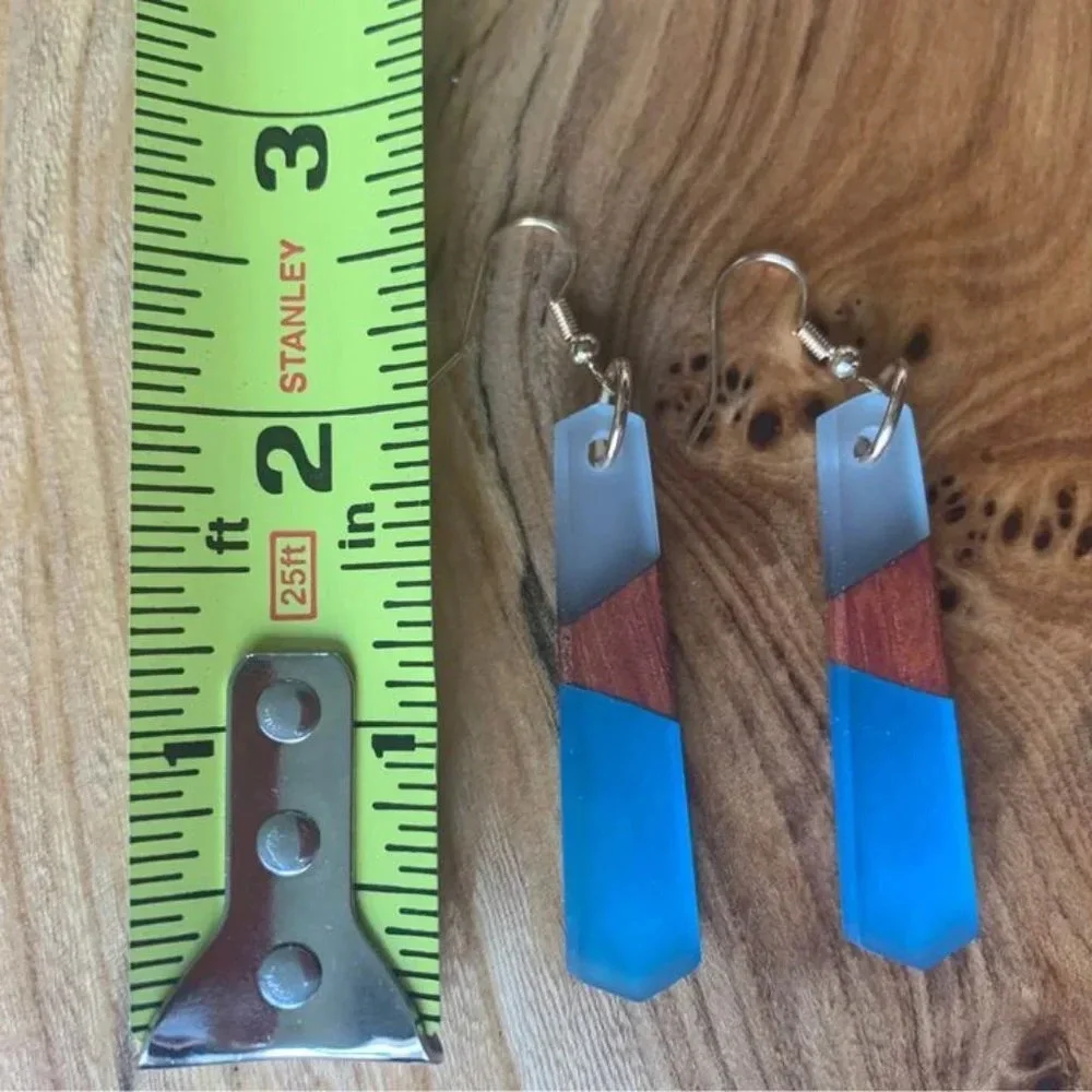 Brand new trendy wood and blue resin drop earrings 2.5" in length - Picture 2 of 2